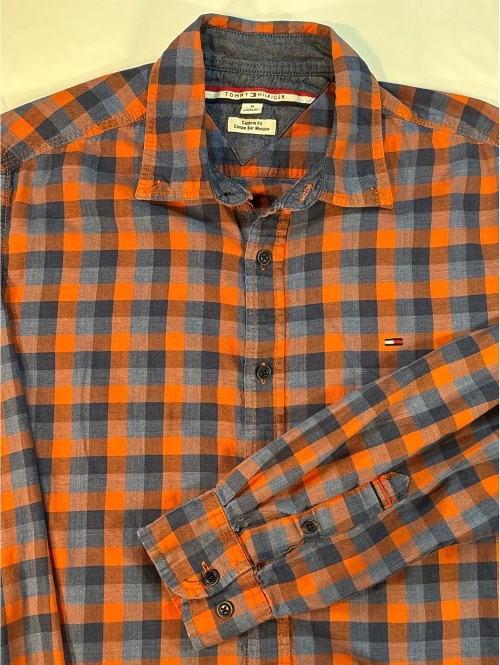 Tommy Hilfiger Men’s M Custom Fit Orange Blue Plaid Button Up Shirt